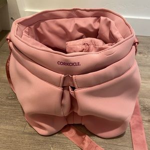 Corcksicle beverage bucket bag in Orchid.